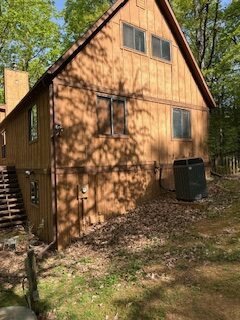 siding installation before photo